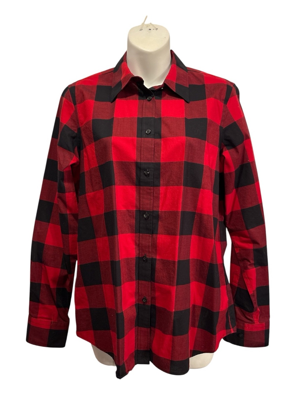 Chaps Red and Black Plaid Button-Down long sleeve shirt size medium